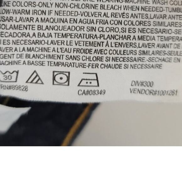 Gloria Vanderbilt Amanda Classic Tapered Jeans Preston Wash Missy 16 Average NEW - Picture 9 of 12